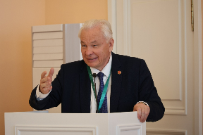 Выступление на круглом столе в Санкт-Петербурге